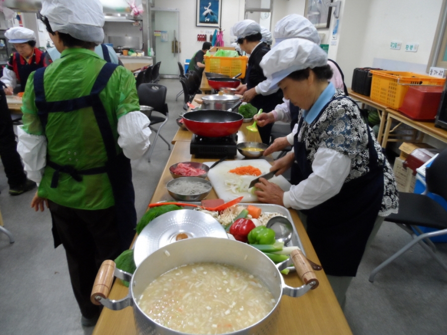 경남공동모금회 기획사업 7차 요리교실을 진행하였습니다.#3
