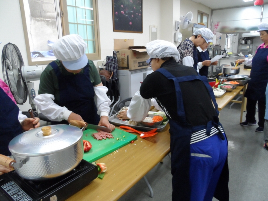 경남공동모금회 기획사업 7차 요리교실을 진행하였습니다.#2