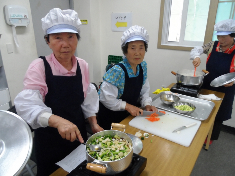 경남공동모금회 기획사업 9차 요리교실을 진행하였습니다.#2